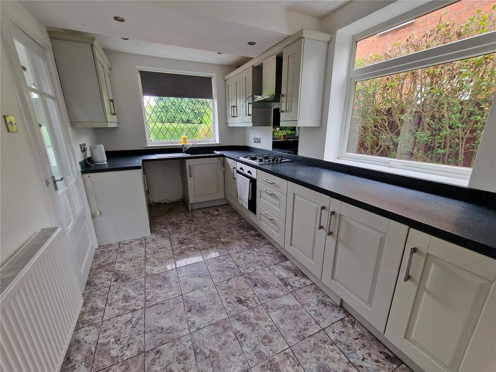 Bath Street, Sedgley, Dudley, West Midlands, DY3 3 bed semidetached