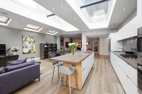 7 bedroom semi-detached house for sale, Westover Road, London, SW18