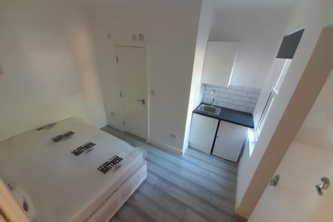 11 Castillon Road, London, SE6 1QA