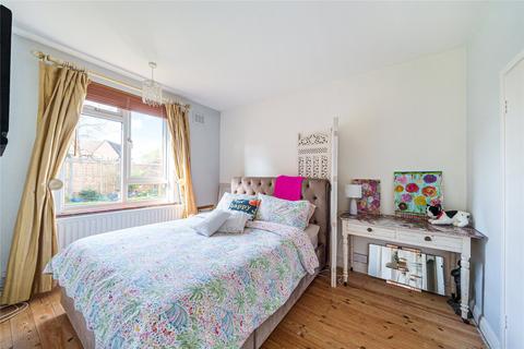 1 bedroom bungalow for sale, Newark Lane, Ripley, Surrey, GU23