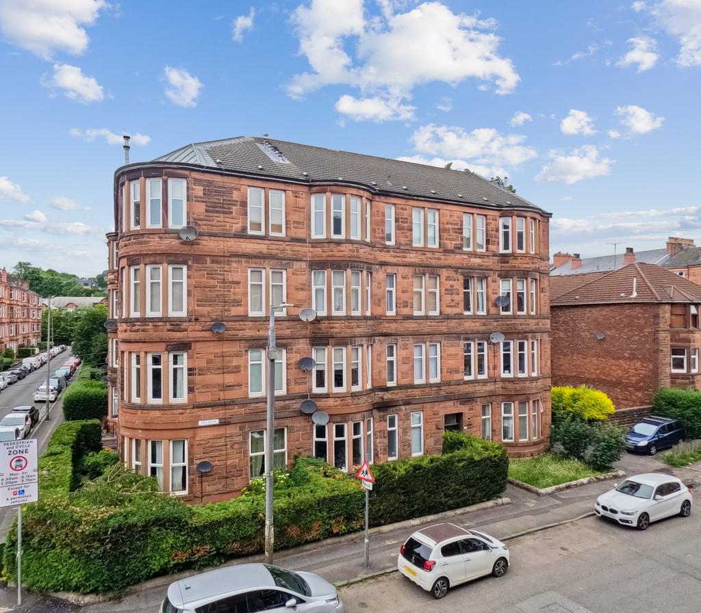 Sinclair Drive, Flat 2/1... 1 bed flat £149,000