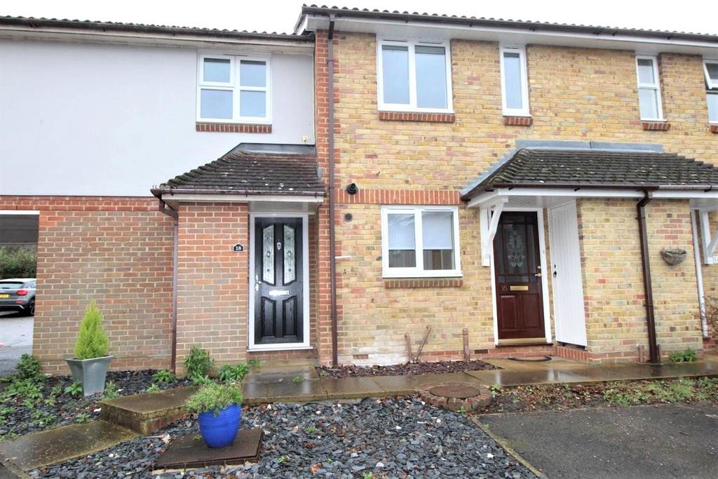 Carpenter Close, Billericay, CM12 2 bed terraced house £1,395 pcm (£