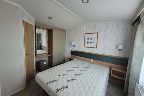 2 bedroom mobile home for sale, Pentre'r Bryn, Llandysul, Carmarthenshire. SA44 6JZ