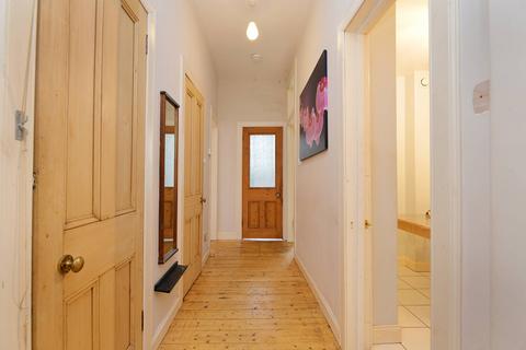 4 Drum Terrace, Edinburgh, EH7 5NB