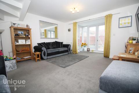 7 Ash Road, Thornton-cleveleys, FY5 4GP