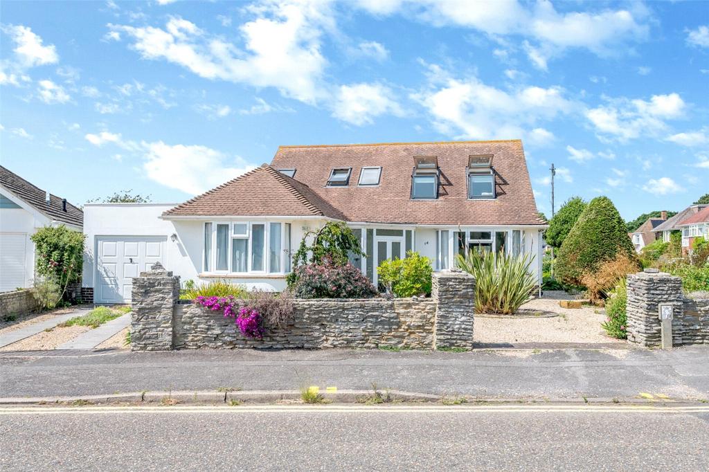 Avon Run Road, Christchurch, Dorset, BH23 4 bed chalet for sale £