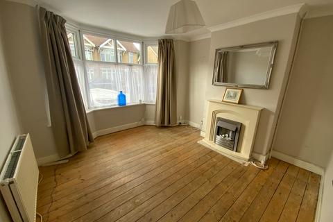 undefined, Alton Road, Luton, Bedfordshire, LU1 3NS