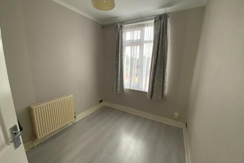 undefined, Alton Road, Luton, Bedfordshire, LU1 3NS