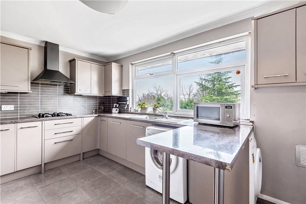 Beech Avenue, Ruislip, HA4 3 bed property £1,850 pcm (£427 pw)