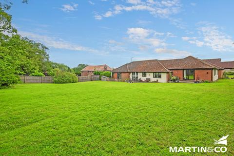 2 bedroom semi-detached bungalow for sale, High Pastures, Little Baddow