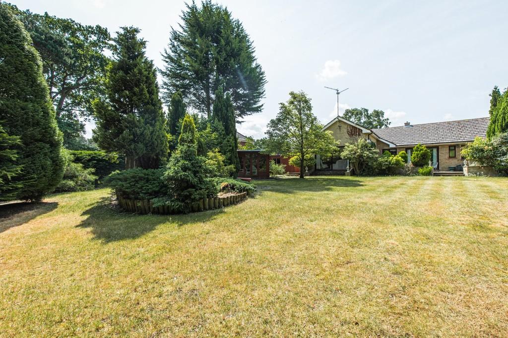 South Wootton 4 bed detached bungalow for sale £500,000