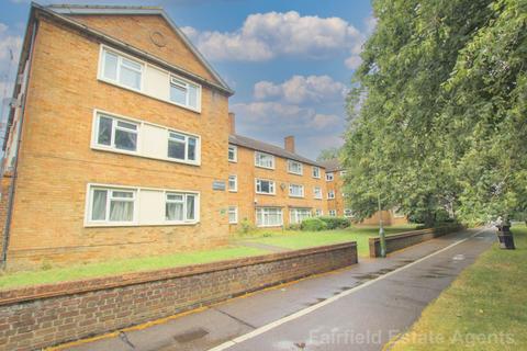 2 bedroom apartment to rent, Causeway House, High Street, Abbots Langley