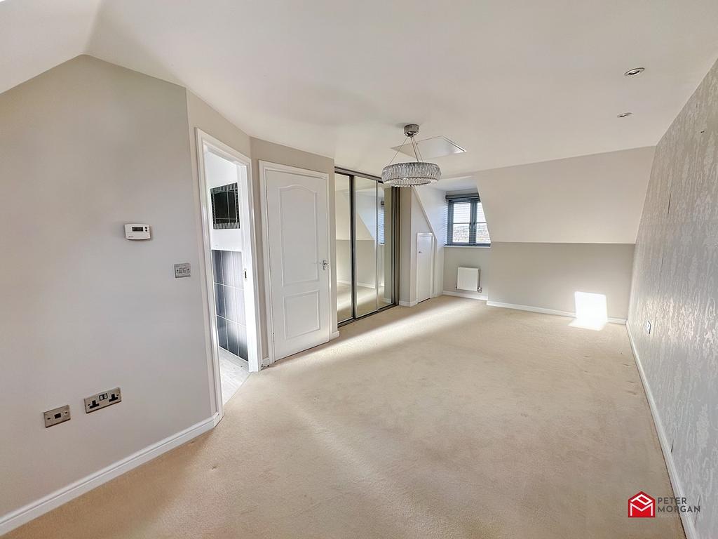 Ridgeway Lane, Llandarcy, Neath, Neath Port Talbot. SA10 6FY 4 bed semi