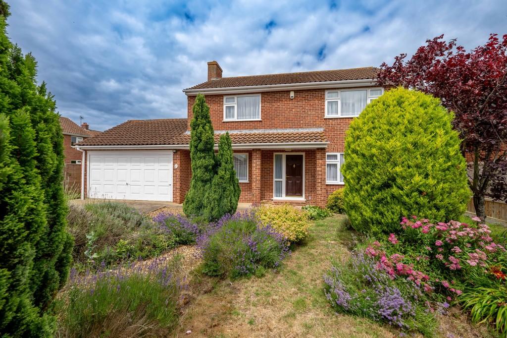 Dersingham 4 bed detached house for sale £475,000