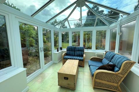 98 Brampton Road, Carlisle, CA3 9AU