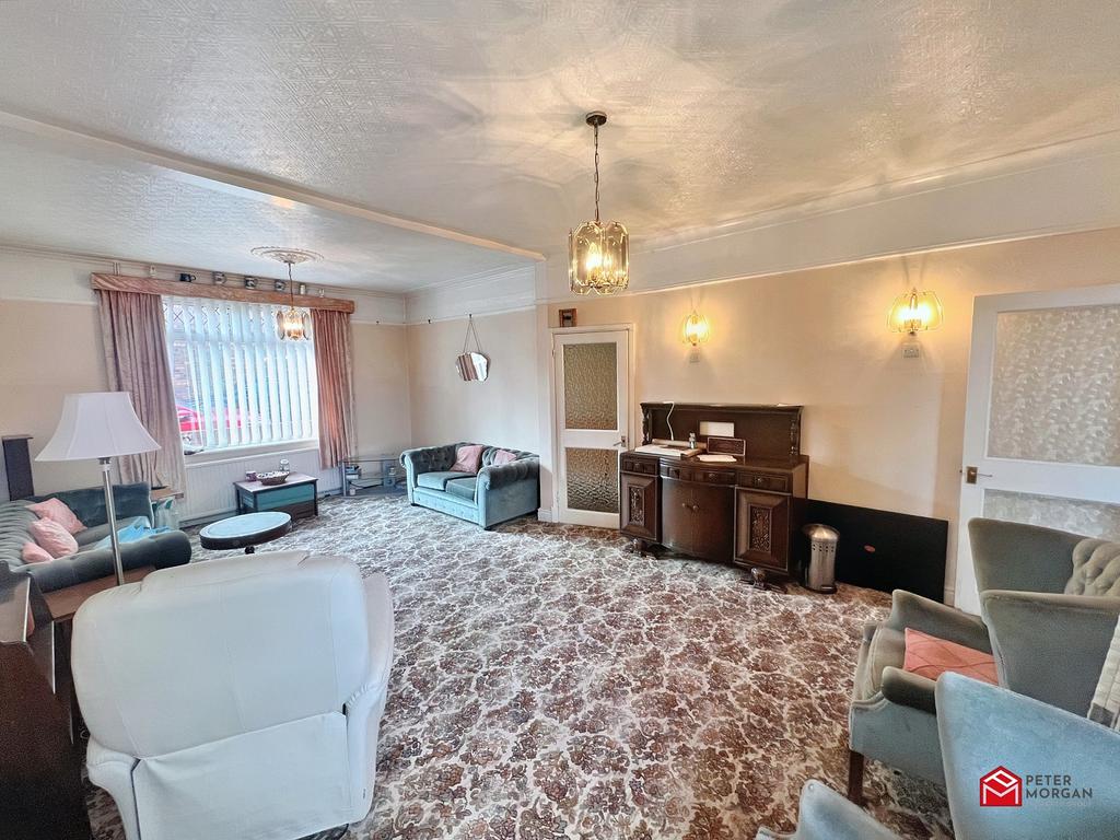 Upper Street, Maesteg, Bridgend. CF34 9DU 3 bed terraced house for sale