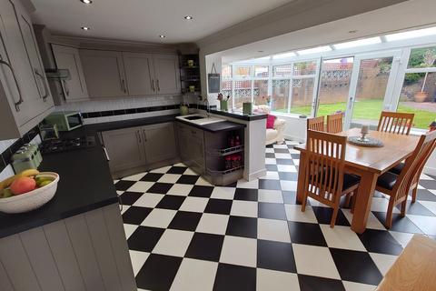 4 bedroom semi-detached house for sale, Browning Grove, Talke, Stoke-on-Trent
