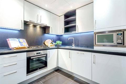 2 bedroom flat to rent, Circus Apartments, Canary Riverside, Westferry Circus, London