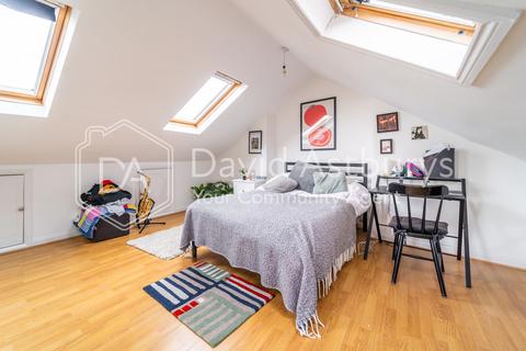 undefined, Mayton Street, Holloway, London