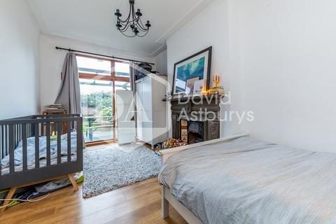 2 bedroom apartment to rent, Hillfield Avenue, Crouch End, London