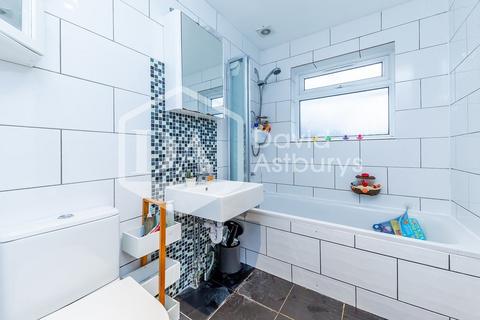 2 bedroom apartment to rent, Hillfield Avenue, Crouch End, London