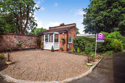 2 bedroom bungalow for sale, Brooklands Road, Sale, Greater Manchester, M33