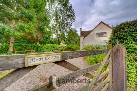 3 bedroom detached house for sale, Moat Cottage, Astwood Lane, Astwood Bank, Redditch