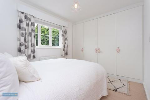 108 Grove Gate, Staplegrove, Taunton, TA2 6DF