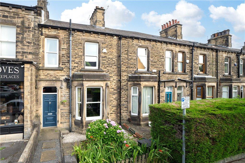 Oxford Road, Guiseley, Leeds, West Yorkshire, LS20 3 bed terraced house