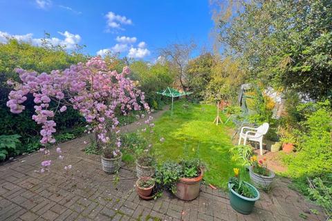 1 Daryngton Drive, Greenford, UB6 8BQ