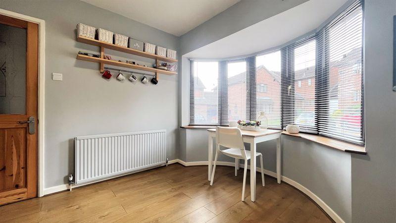 Kitchen/Dining Area