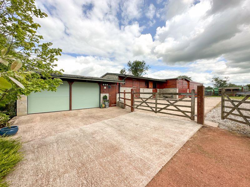 Sands Road, Harriseahead. ST7 4LA 3 bed detached house for sale £650,000