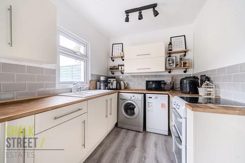 27 Marshalls Road, Romford, RM7 7ED