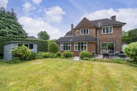 Fallowfield Bernards Close, Great Missenden, HP16 0BU
