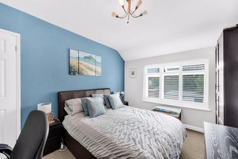 12 Sunray Avenue, Bromley, BR2 8EW