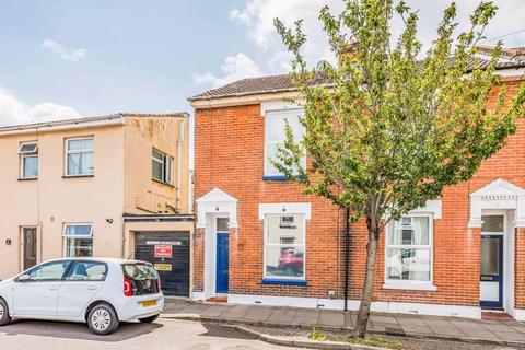 2 bedroom terraced house to rent, Collingwood Road, Southsea