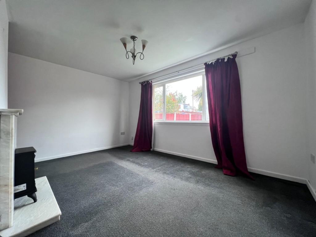 Queen Street, Burntwood 2 bed end of terrace house £750 pcm (£173 pw)