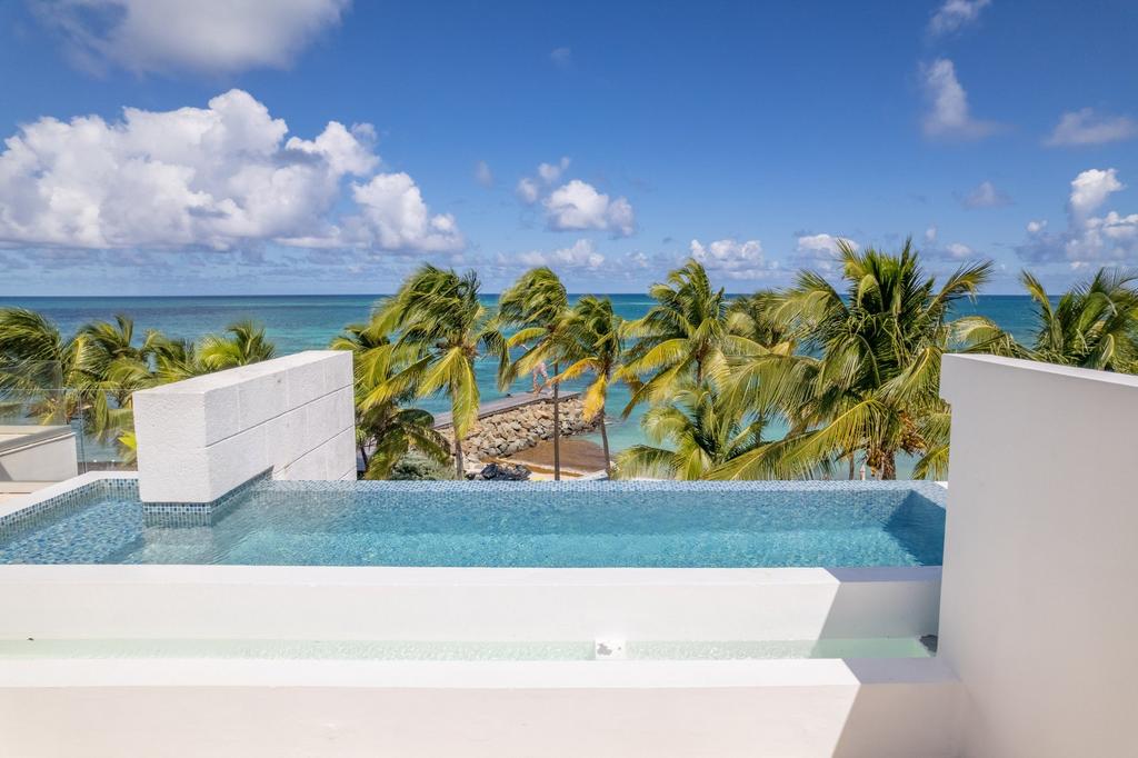 Pool With Sea Views