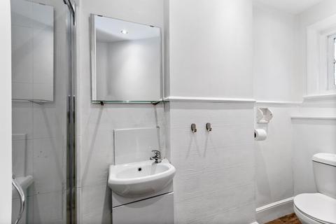 60 Swyncombe Avenue, London, W5 4DS