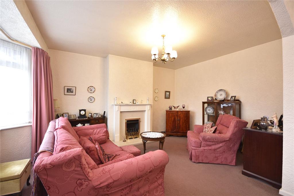 Somerville Drive, Leeds, West Yorkshire 2 bed bungalow for sale £200,000