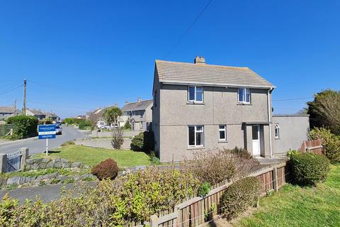 2 bedroom end of terrace house for sale, Clifden Close, Mullion TR12