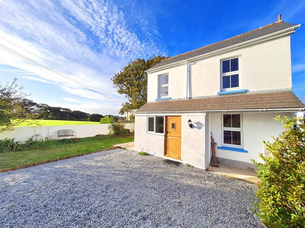 St. Keverne Road, Mawgan TR12 3 bed detached house for sale £350,000