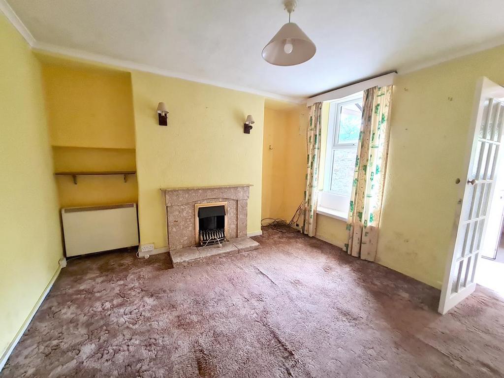 St. Johns Road, Helston TR13 3 bed terraced house for sale £215,000