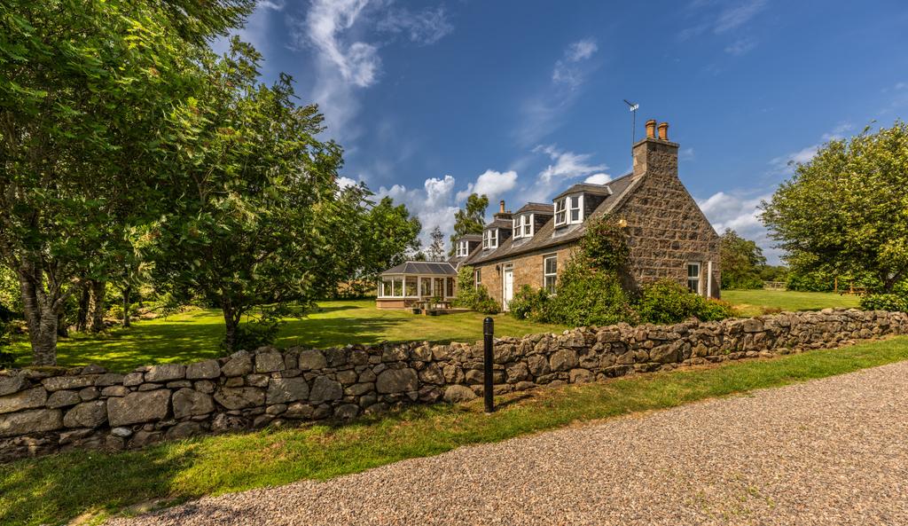 Uppermuir, Midmar, Inverurie, Aberdeenshire, AB51 4 bed detached house