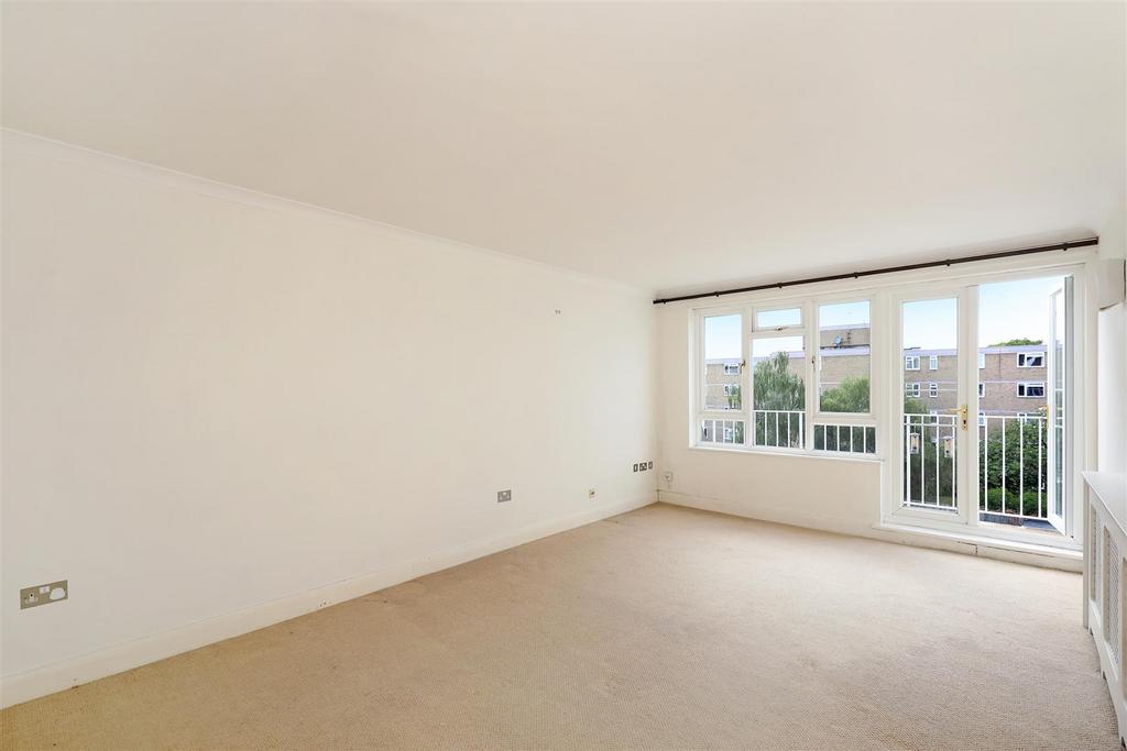 St. John's Avenue, Putney 2 bed flat £2,300 pcm (£531 pw)
