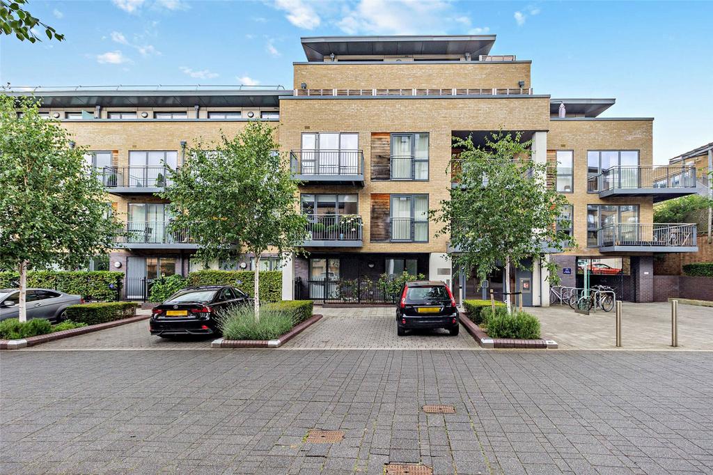 Newton Court, Kingsley Walk, Cambridge, CB5 1 bed apartment £1,550