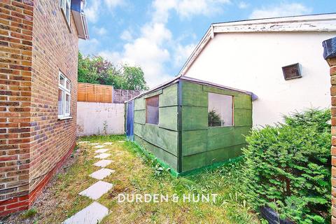 52b Brewster Road, London, E10 6RQ