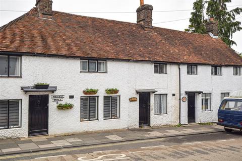 2 bedroom terraced house for sale, Upper Lake, Battle