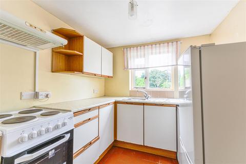 2 bedroom terraced house for sale, Upper Lake, Battle