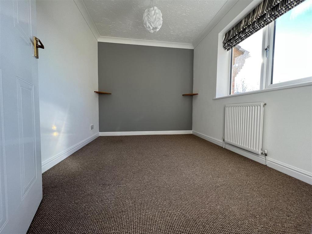 One bed flat in Deeping St James 1 bed apartment £695 pcm (£160 pw)